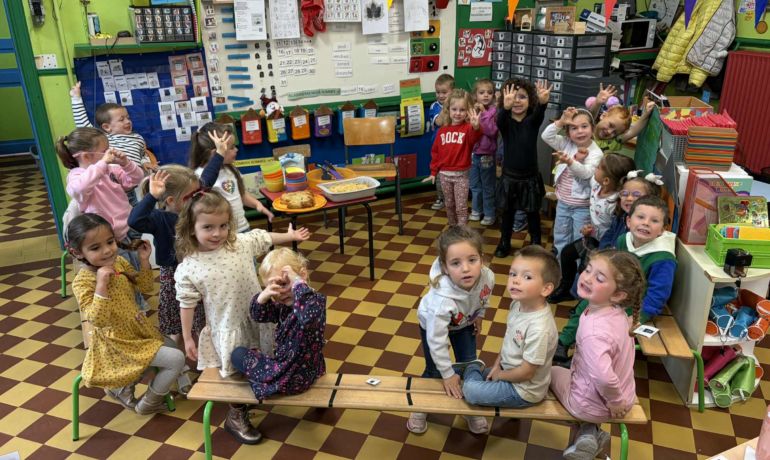 Réalisation d’un cake aux pommes et d’un crumble aux pommes
